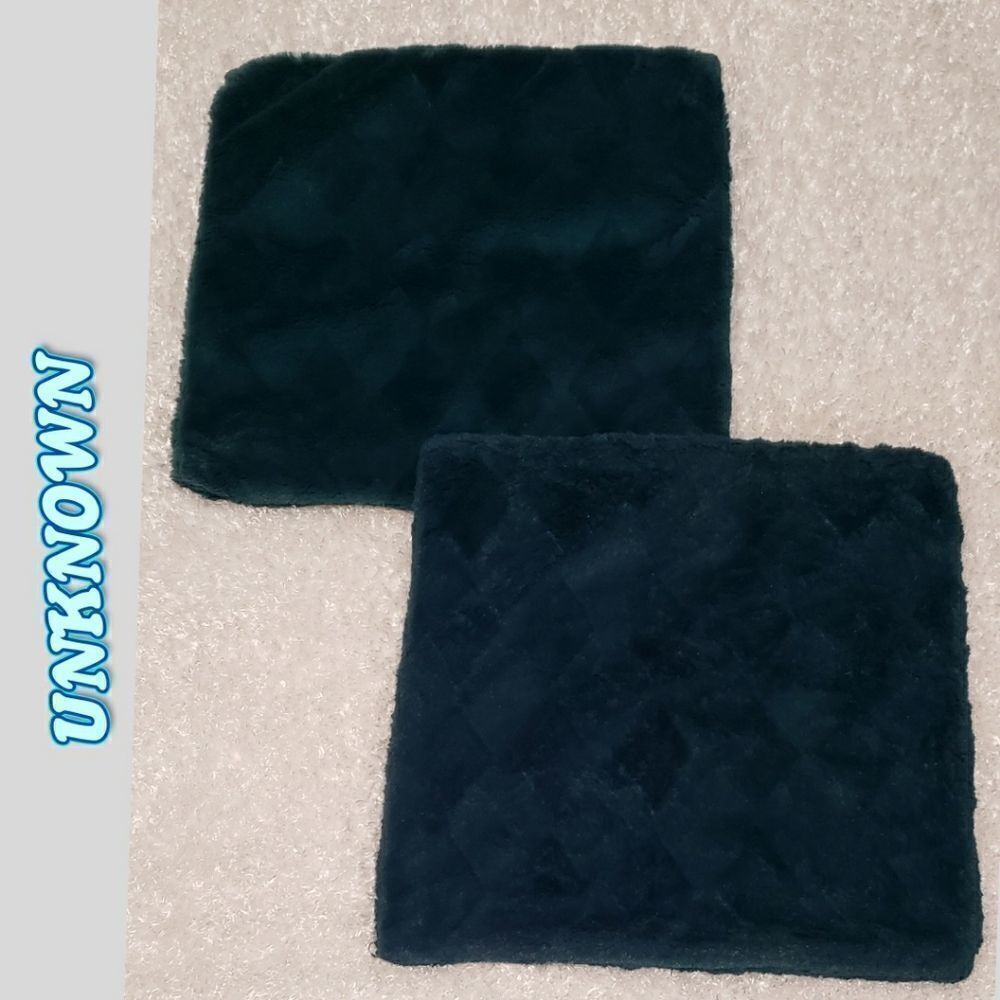 Diamond pattern throw pillow covers